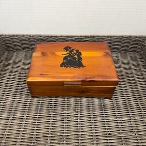 Vintage Cedar Jewelry /Trinket Box, 1940s, Victoria Couple Silhouette Dovetail